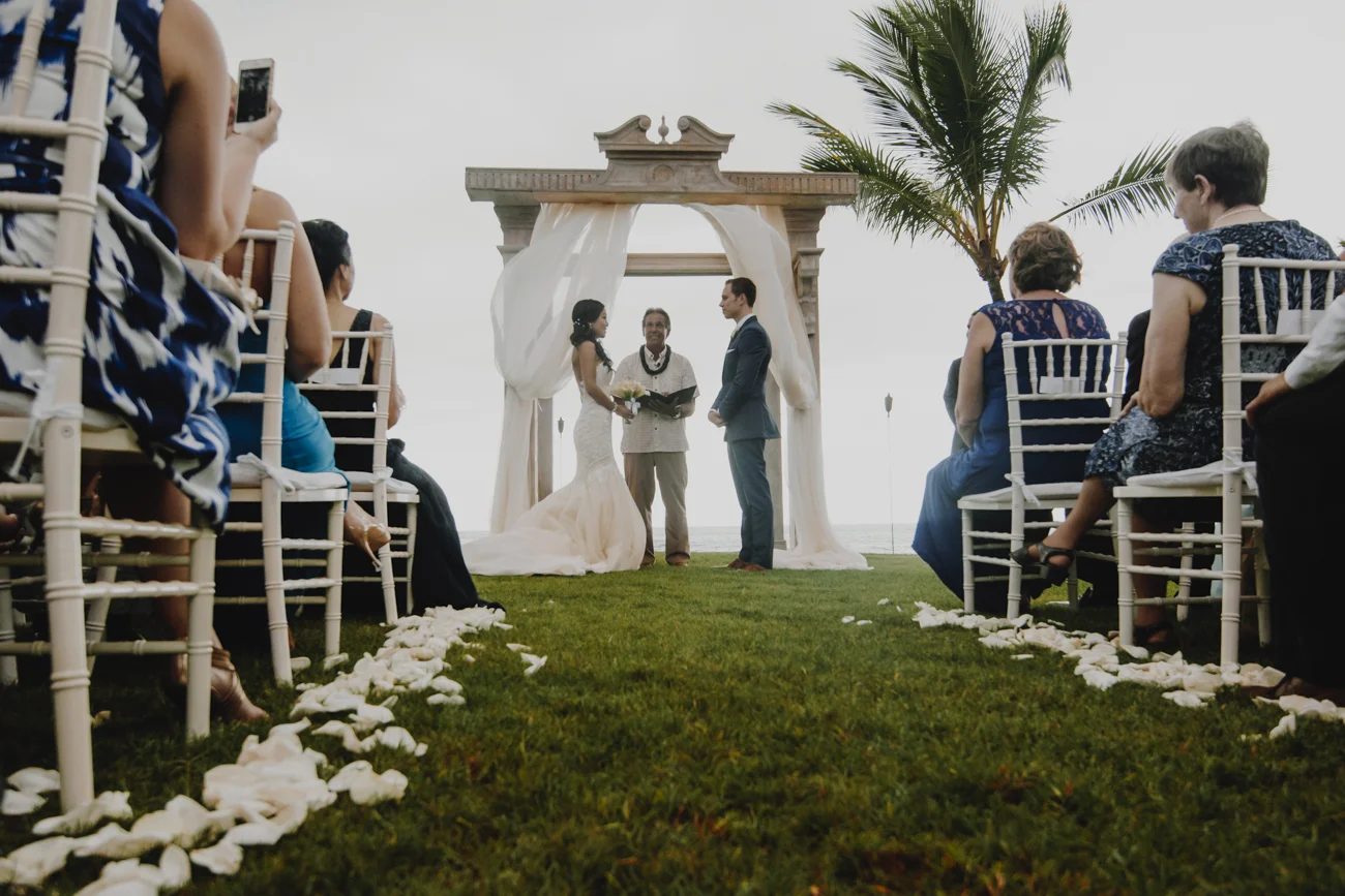Hawaii Wedding by Unveiled-Weddings