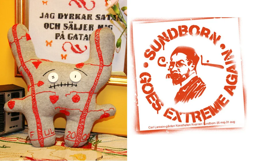 Monstret Karin med släktduken broderad över hela sig och utställningens vernissageinbjudan.