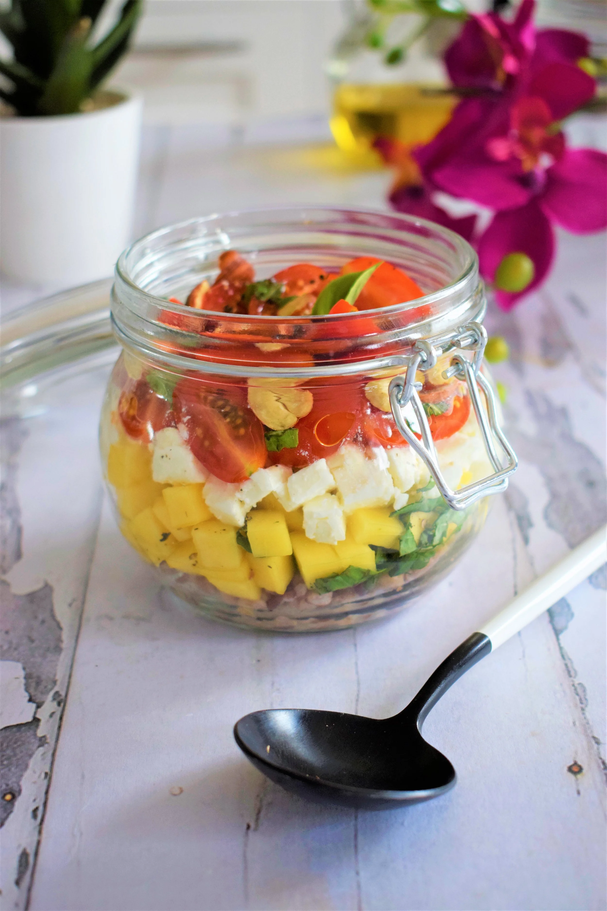 Ma Salade Bocal Favorite de l'Eté, Mangue, Feta, Basilic