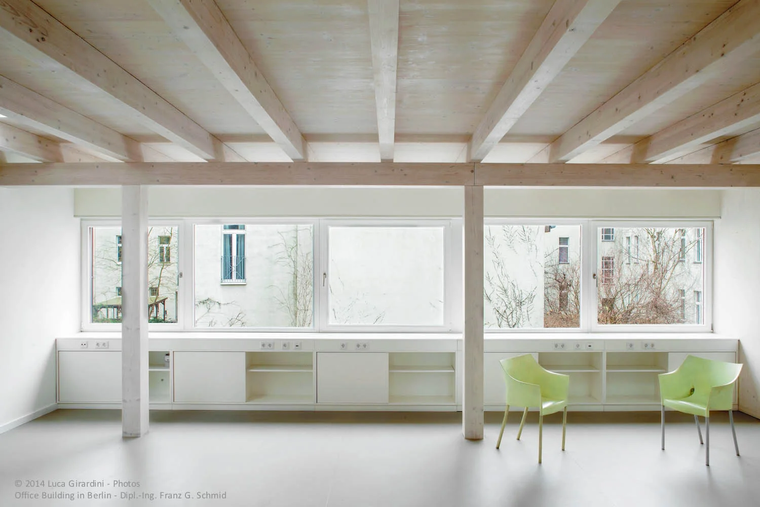 Office Building in Berlin_Arch Schmid_© Luca Girardini 201401.jpg
