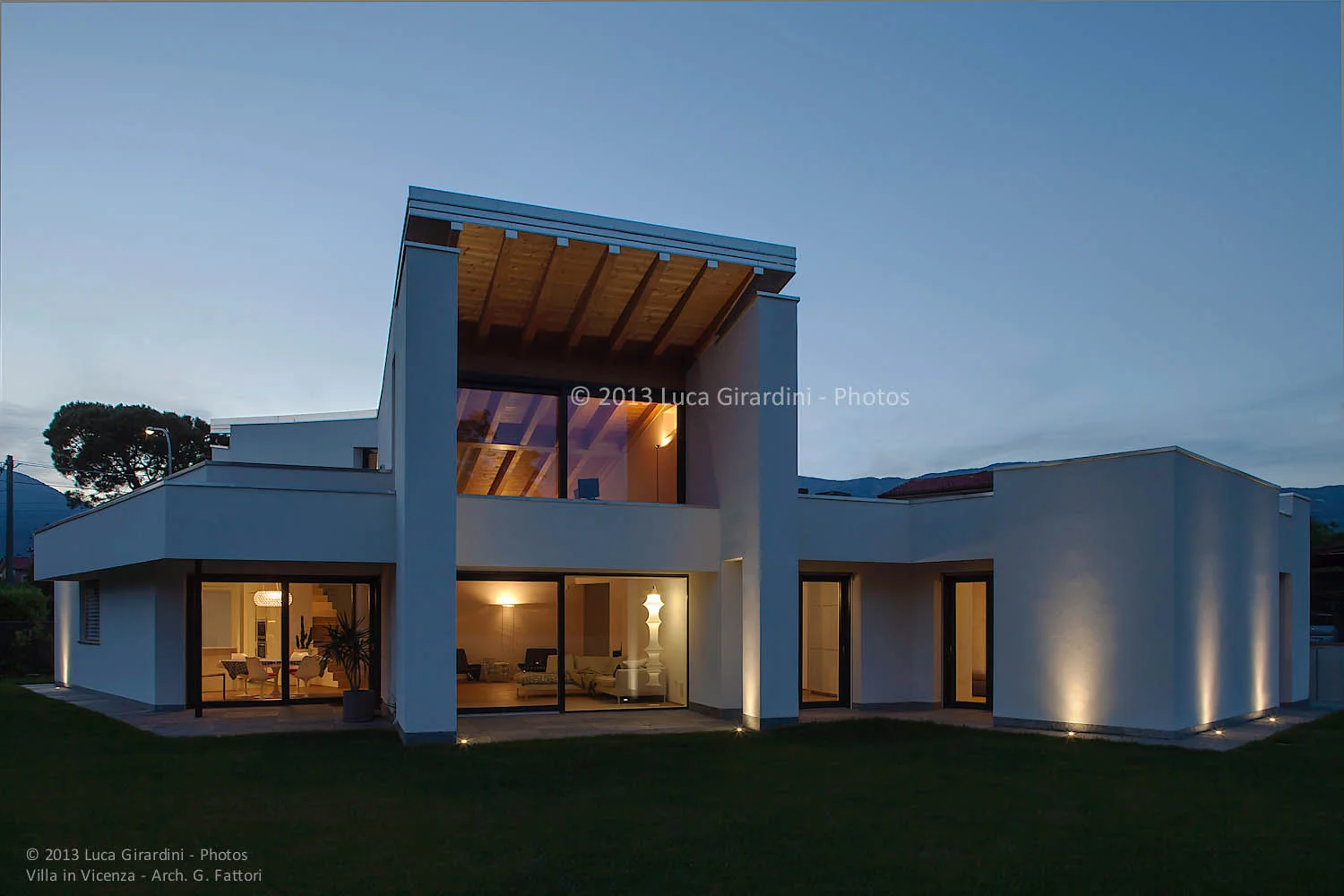 Villa in Vicenza_Studio Fattori Architect_© Luca Girardini2013_02.jpg