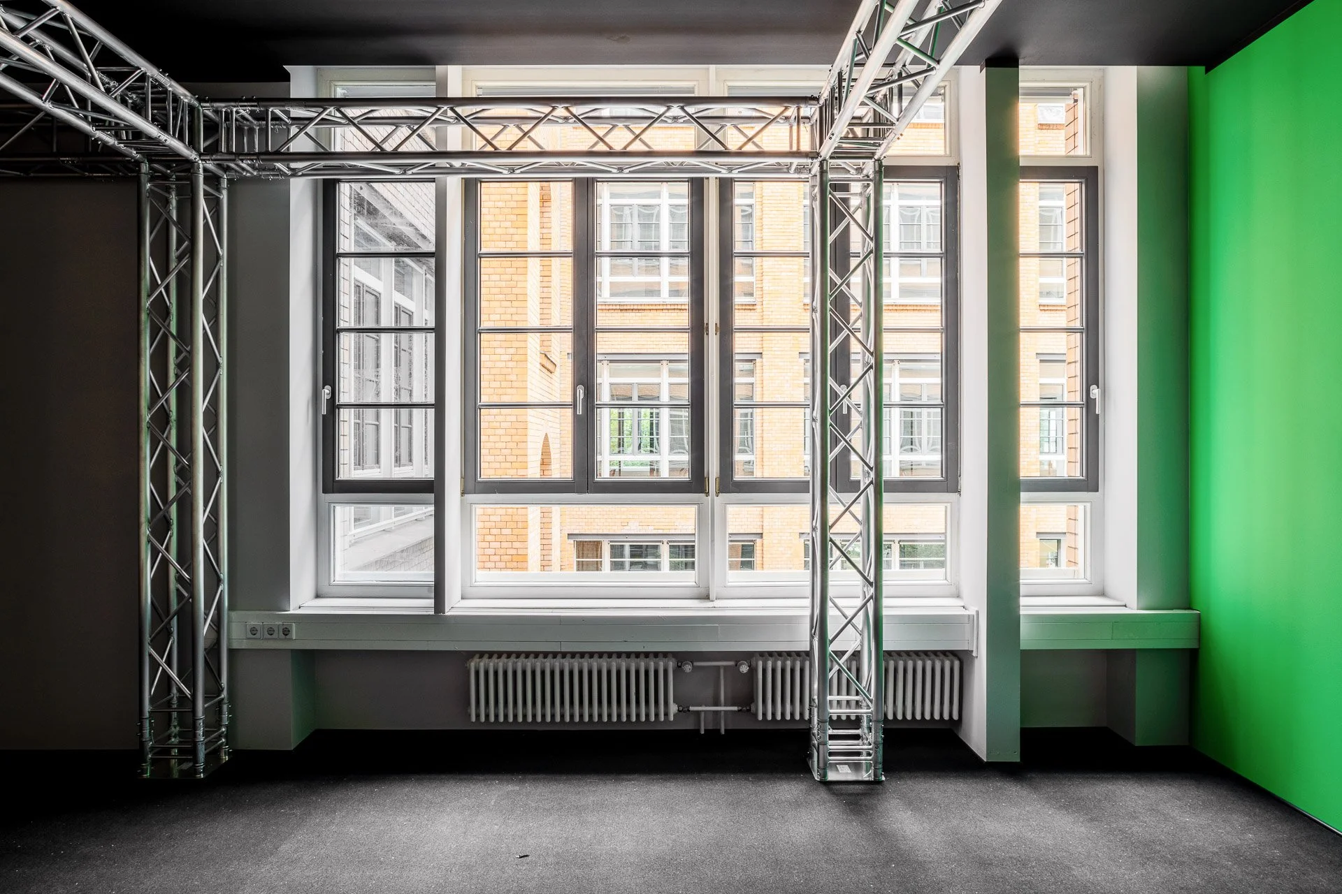 23_LIUC_FLF_StoryHouse_0183-HDR.jpg