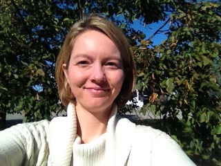 Une amie, mariée et mère de cinq enfants, me demande de prier pour la vente de leur ferme, transaction qui représente un enjeu important pour le bien-être de la famille. 