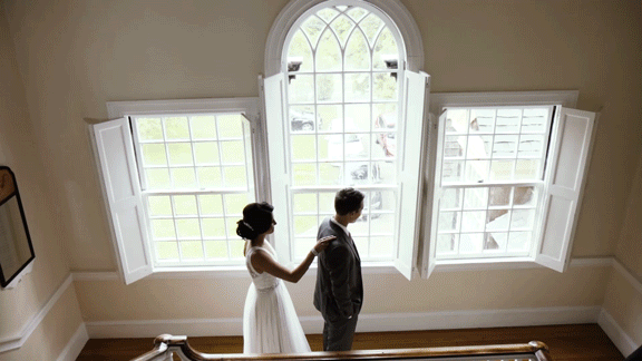 This rental house was so big they were able to have their first look inside when it started to rain!