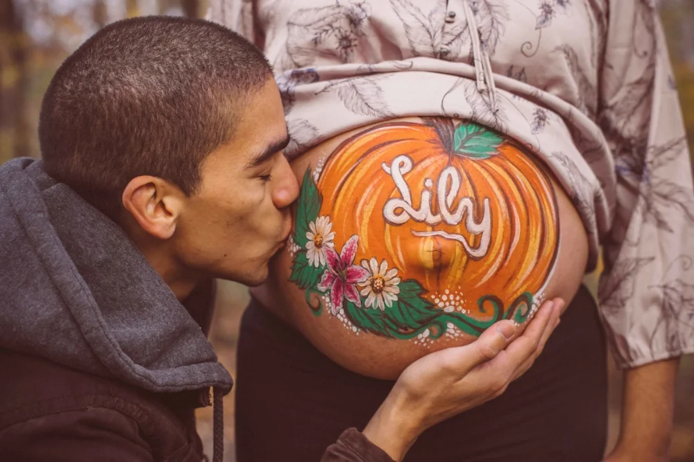Body Painting Maternity Shoot