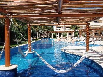excellence-club-pool-hammocks.jpg
