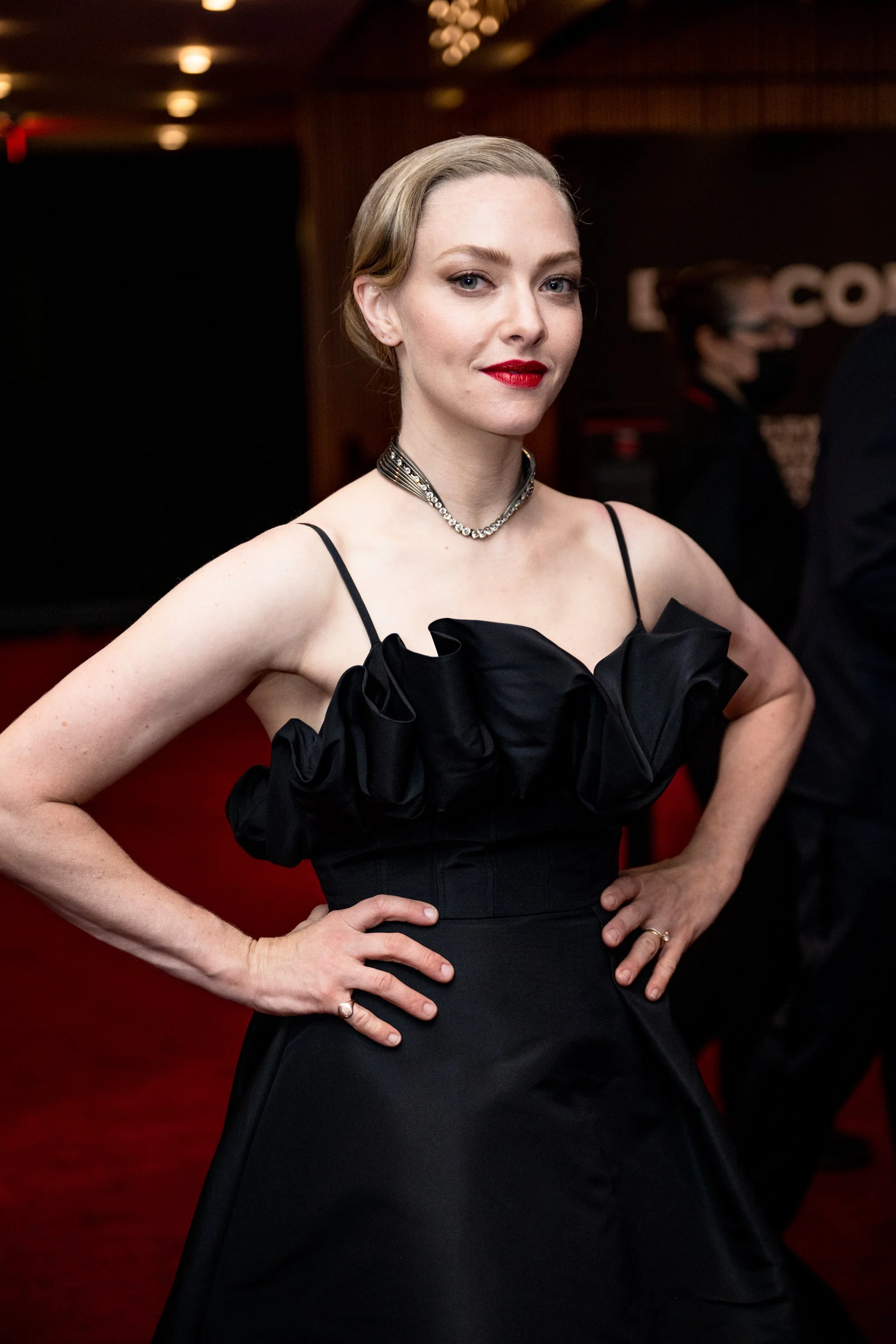 BenEsakof_AmandaSeyfried_T100_Halo-8640.JPG