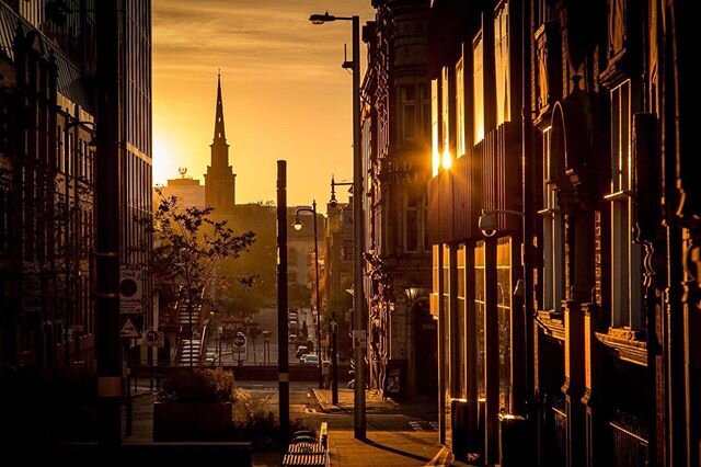 Another little throwback and this time all the way back to 2014! Which seems a very distant memory. Always loved the view back to St Paul&rsquo;s Square from Church Street... Stay safe. -
-
-
-
-
-
#skyline
#cityskyline
#birminghamphotography
#Birmin