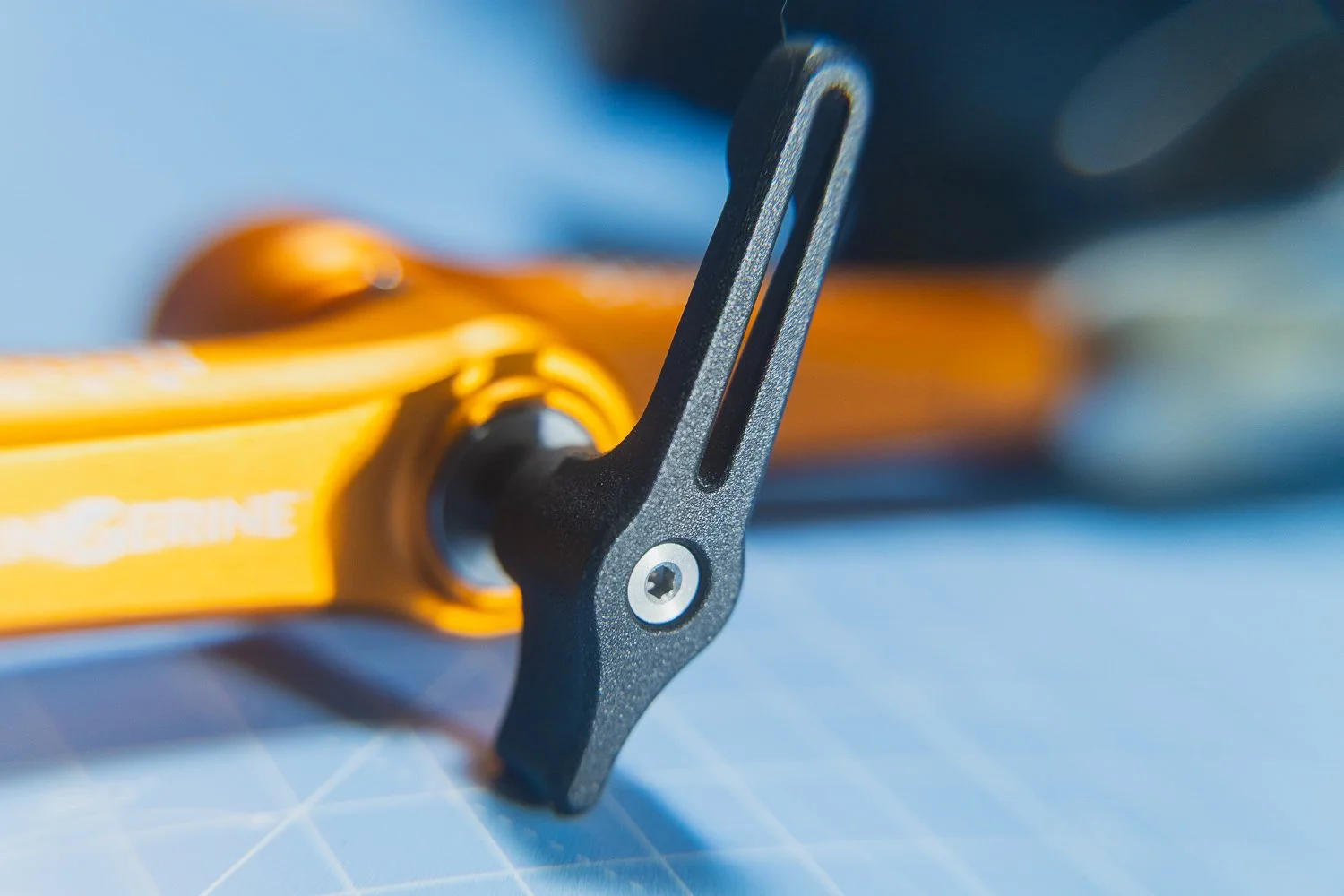 Bright Tangerine Titan Arm 2 Ti friction knob