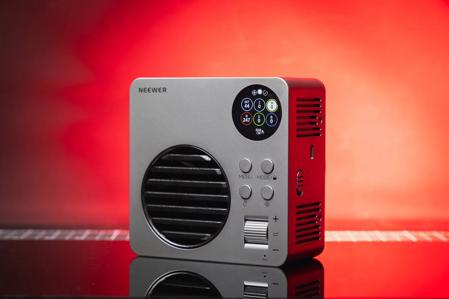 Neewer HB80C Review: A Powerful Portable RGB COB Light for Photo &amp; Video