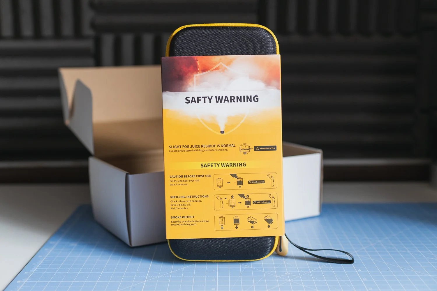Colbor CF5 Fog Machine warning packaging