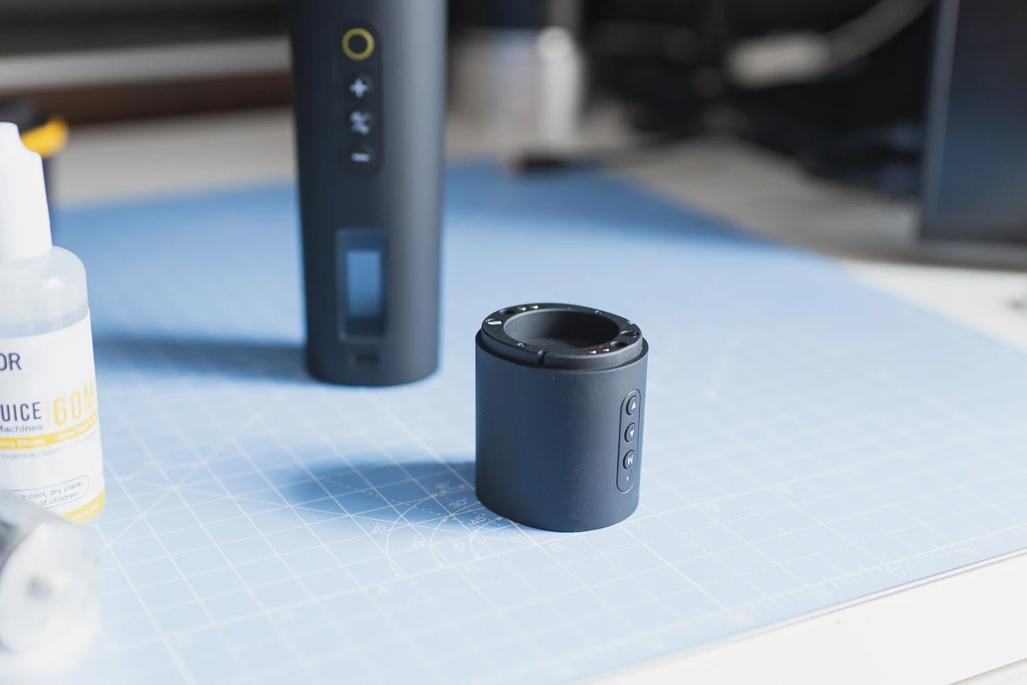 Colbor CF5 Fog Machine fan on table top
