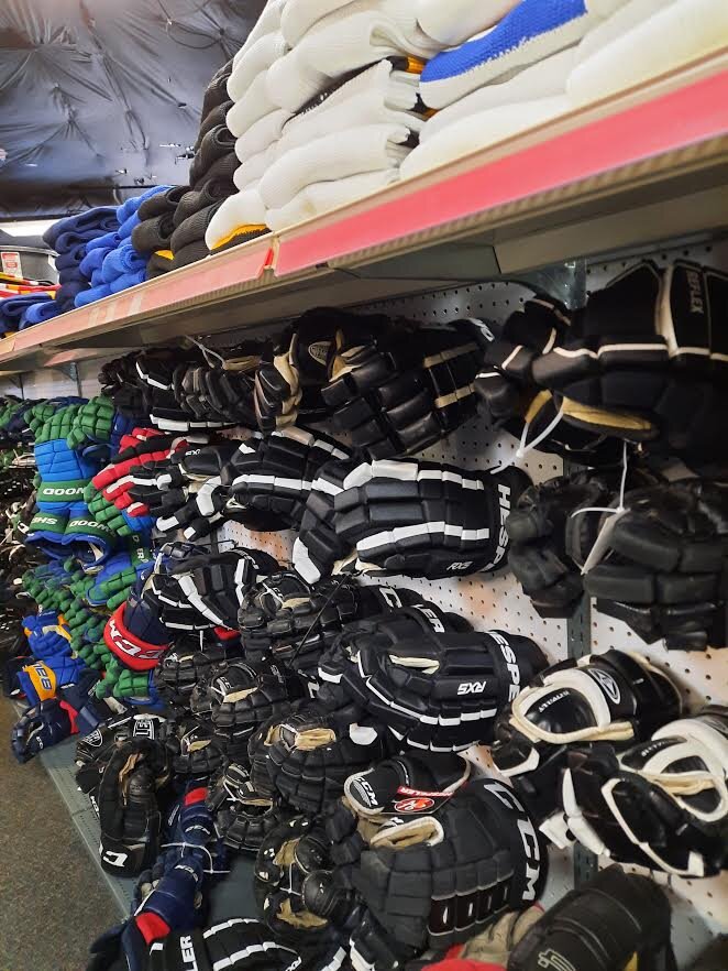 Hockey gloves Saskatoon Top Shelf Sports.jpg