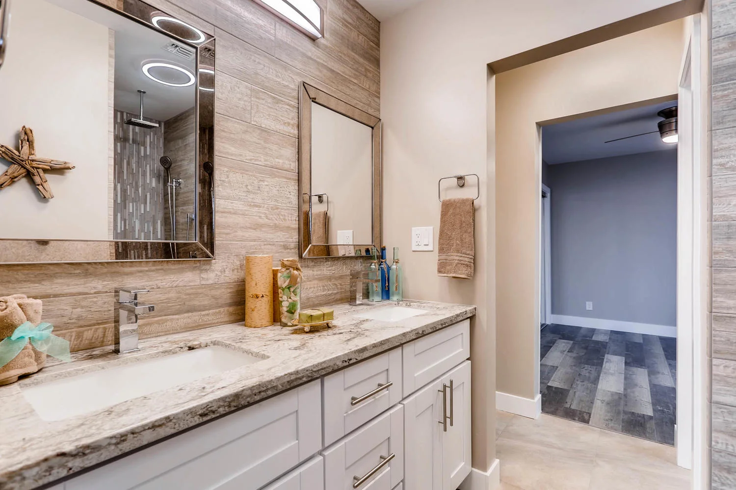 737 Isthmus Ct San Diego CA-large-024-7-Bathroom-1500x1000-72dpi.jpg