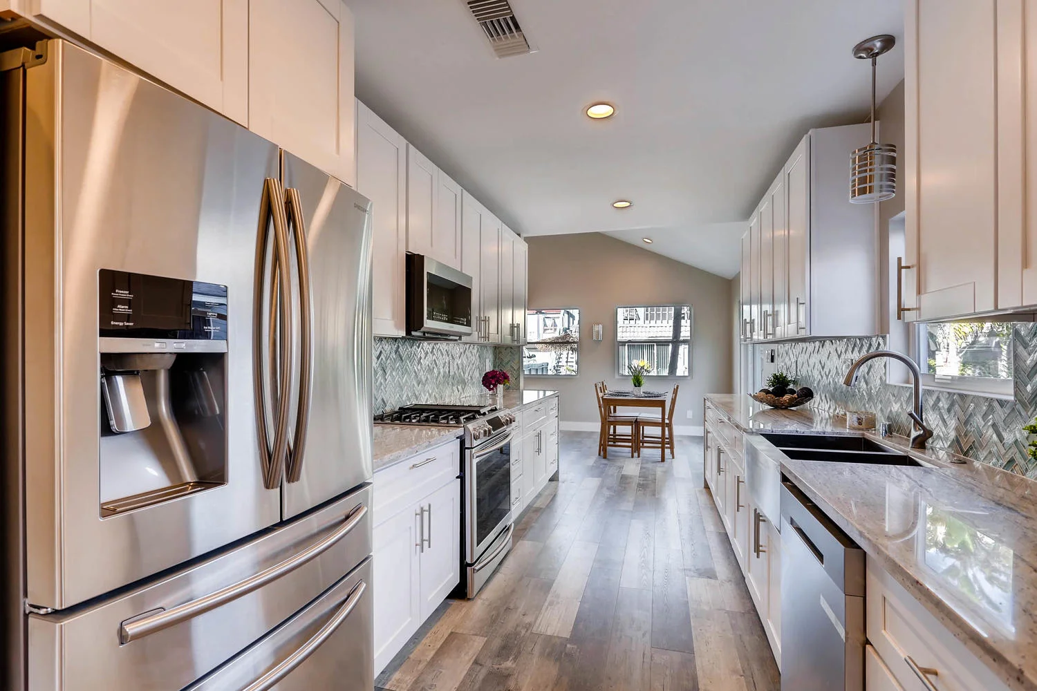 737 Isthmus Ct San Diego CA-large-009-22-Kitchen-1500x1000-72dpi.jpg