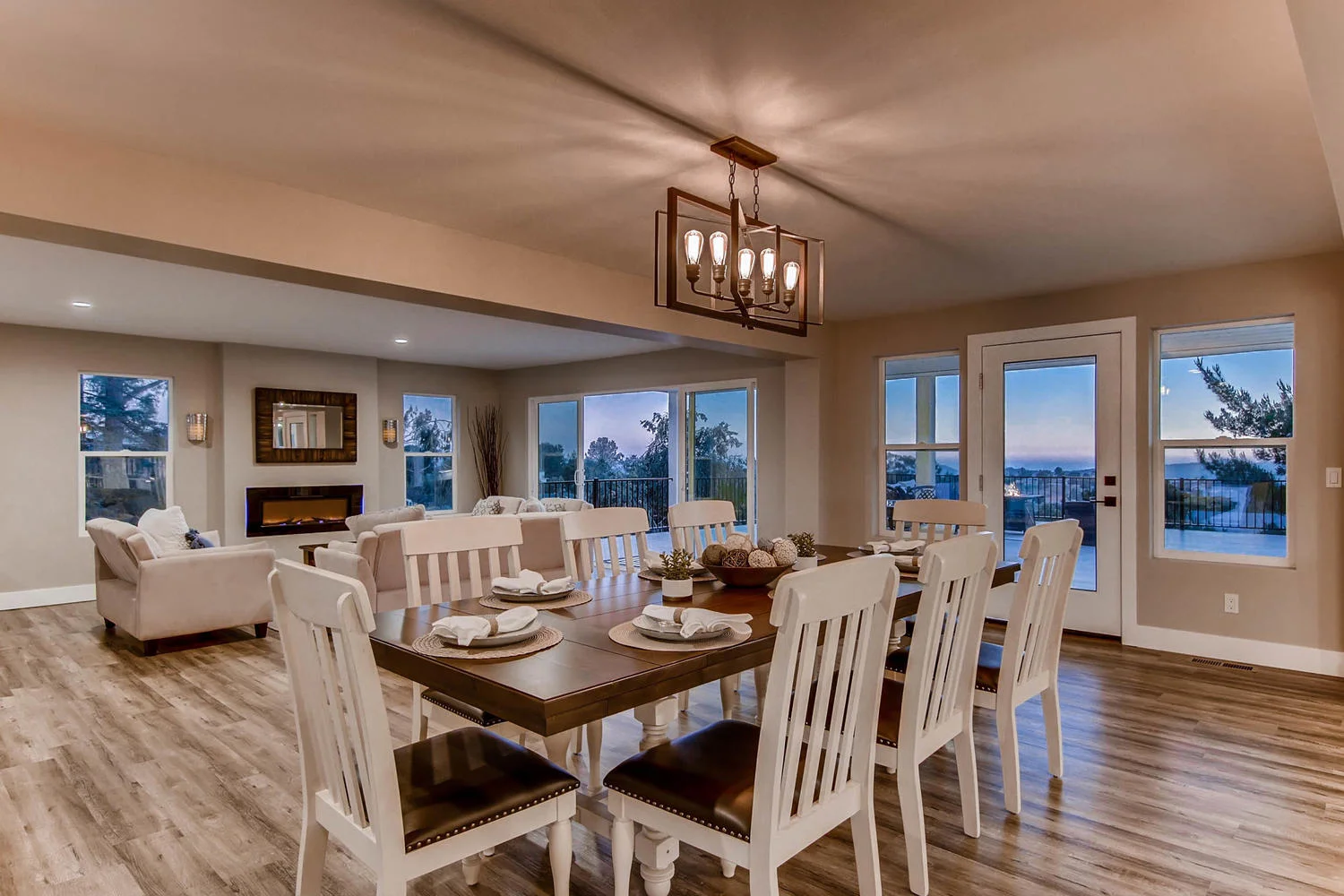 664 Starbright Ln Alpine CA-large-014-11-Dining Room-1500x1000-72dpi.jpg
