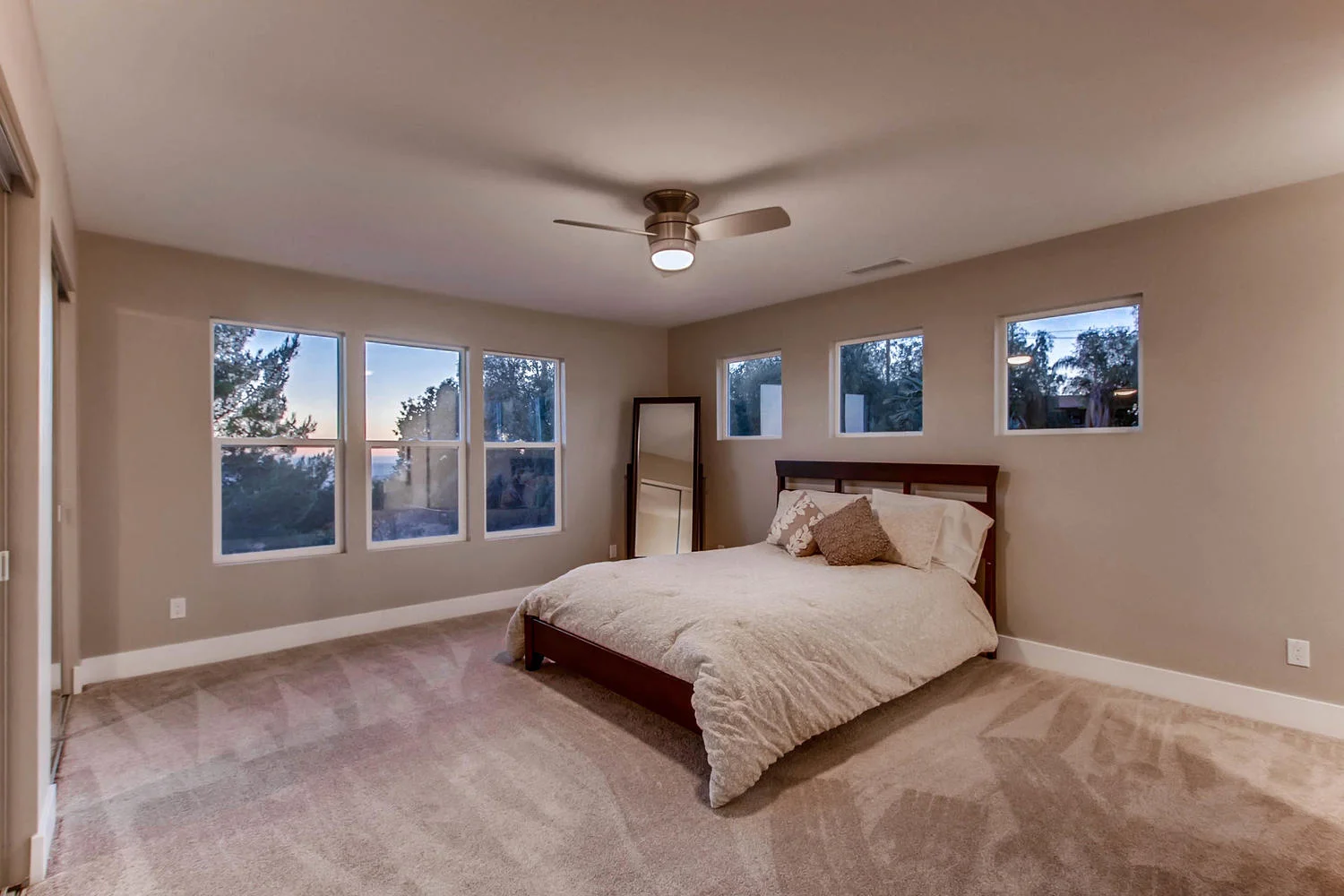 664 Starbright Ln Alpine CA-large-024-1-2nd Floor Master Bedroom-1500x1000-72dpi.jpg