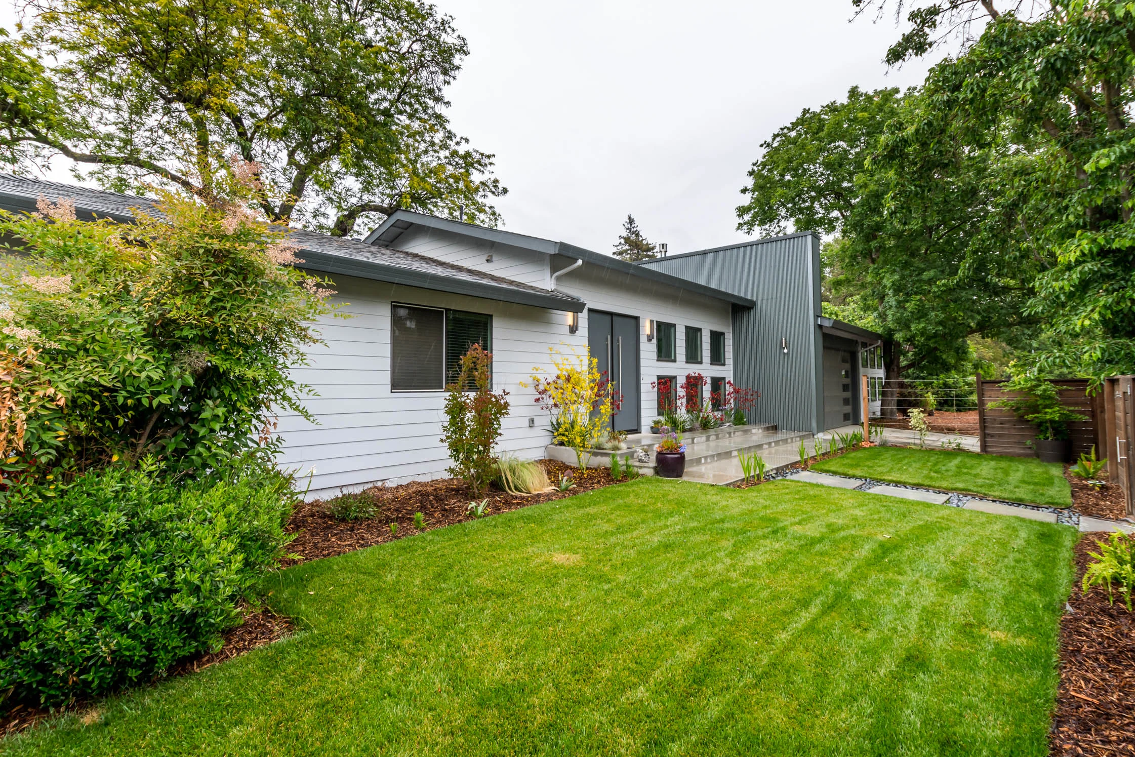 806 Acacia Lane-7.jpg