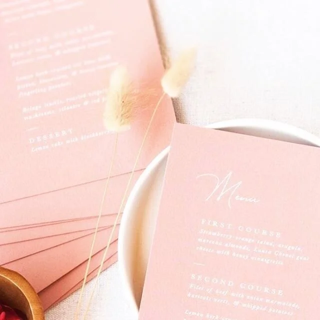sometimes the simplest design is the prettiest like these modern menus printed with white ink on dusty rose paper ✨

#invitationdesigner #graphicdesigner #insta #designer #creative #typography #graphics #invitation #invitationdesign #elegant  #design