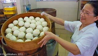 Tiong Bahru Foodwalk: Dining in the Den of Beauties.