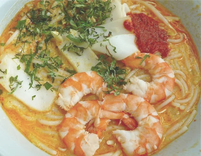 FoodWalk: Katong - Lots’a laksa and lots more.
