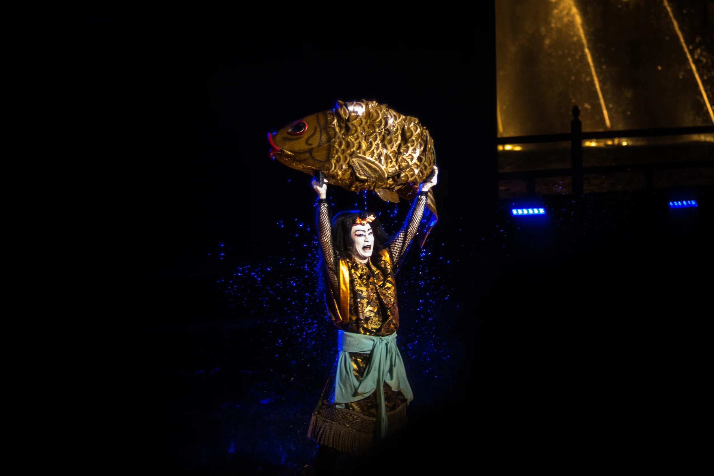 Tokimado Shiganosuke fights the mighty koi spirit of Kozakura-hime. Photo: Ross Takahashi