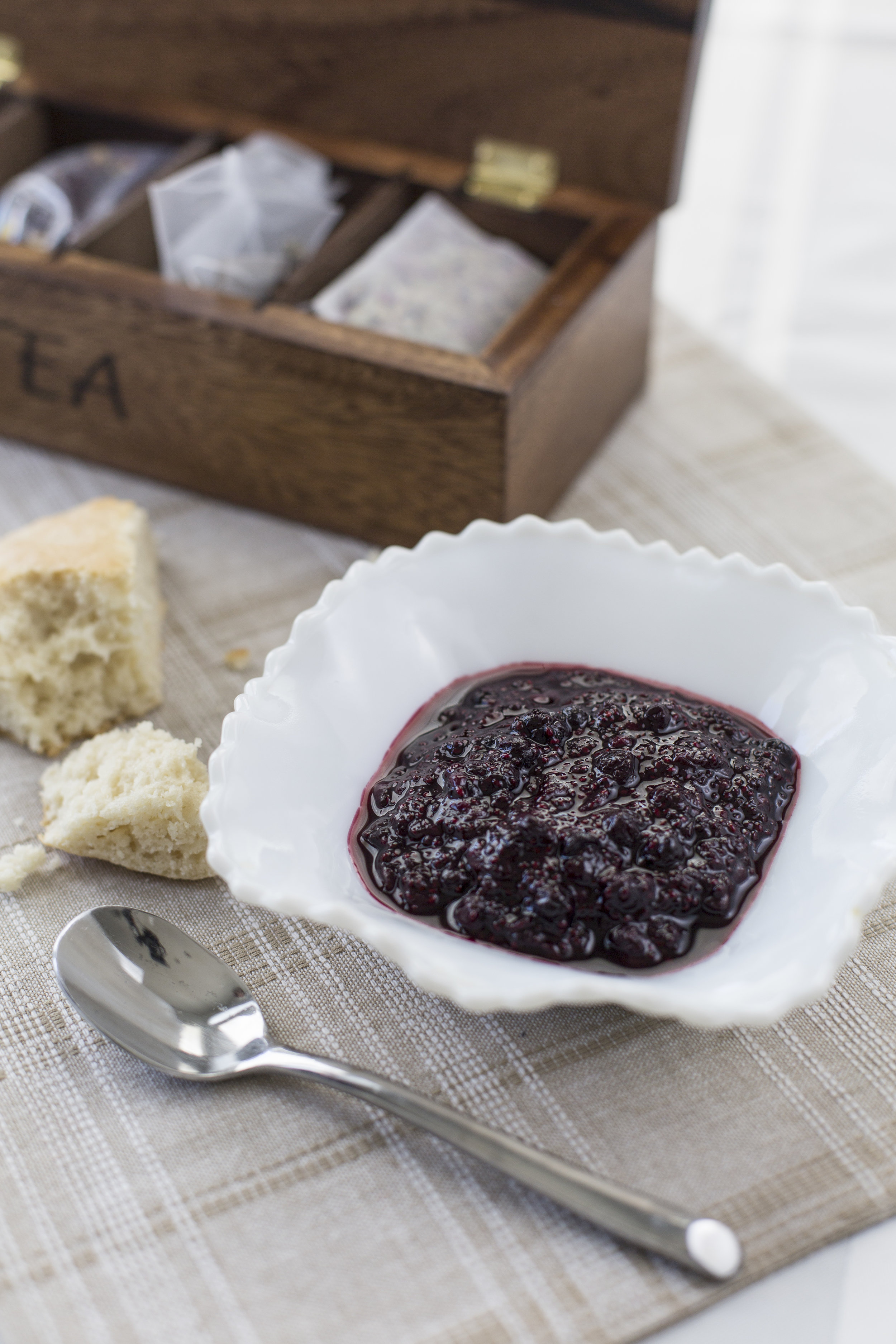 v.curiosity Black & Blue Berry Ginger Chia Seed Jam