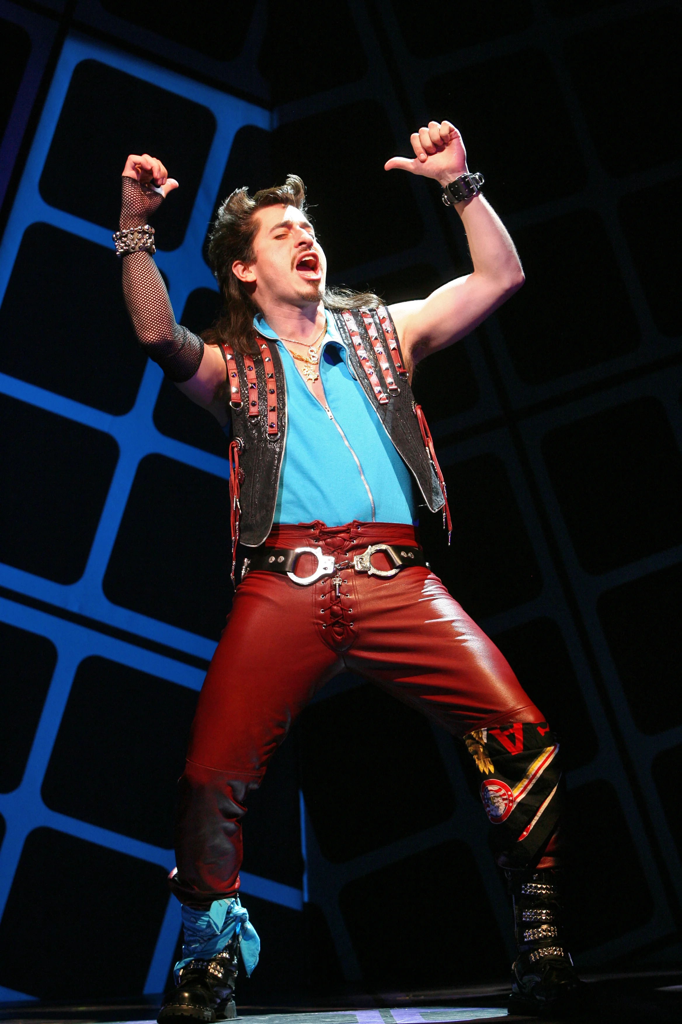 Matt flock of segulls.JPG