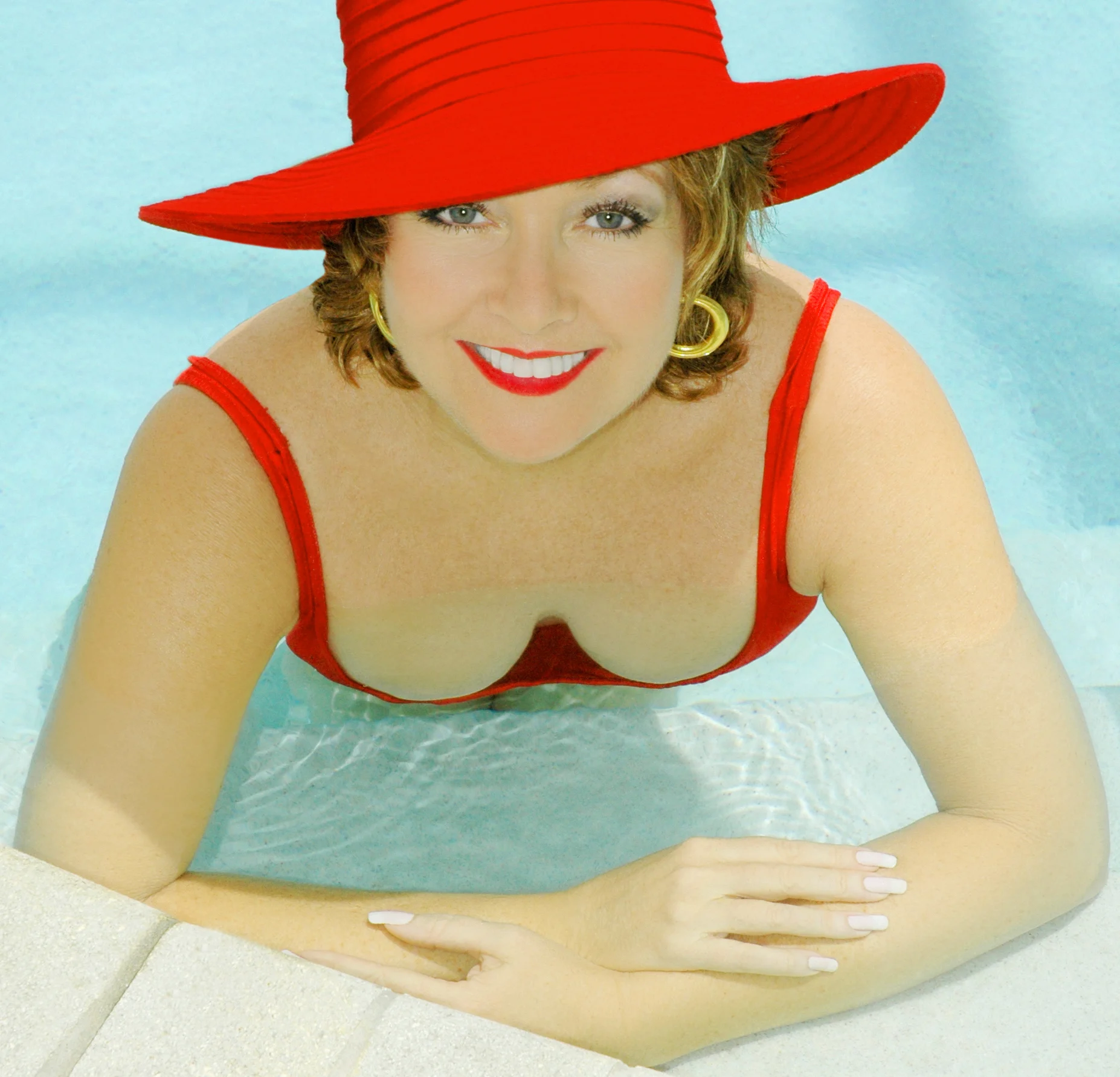 Sheila pool 4355finalx.jpg
