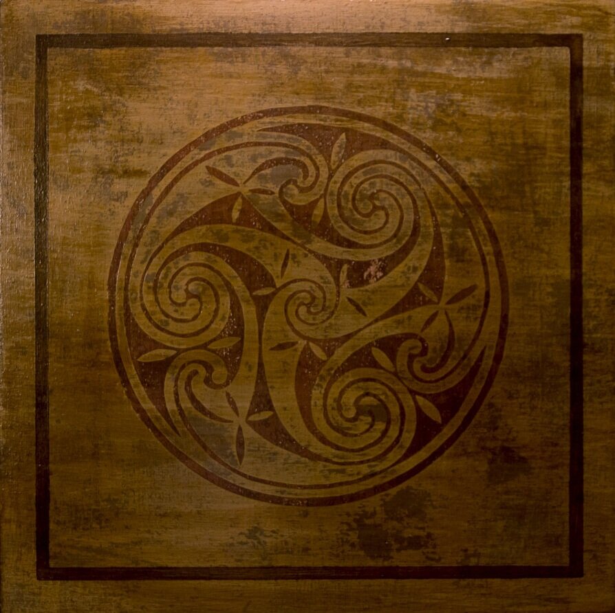 Faux Bois Triskelion