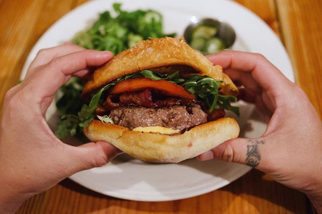 Happy Friday! We serve our fresh ground, grass-fed Kulana beef burgers Friday + Saturday from 11am-3pm! Come see us! ⚡️