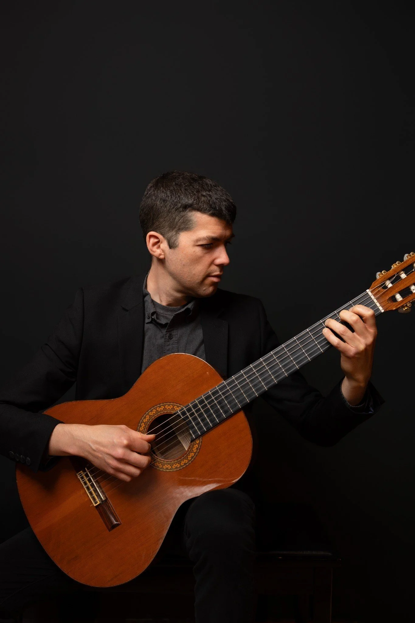Casey Nielsen, New Music School Guitar Faculty