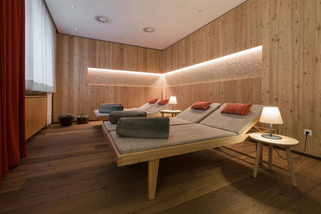 11-konzept-nationalpark-lodge-grossglockner-designkitchen.jpg