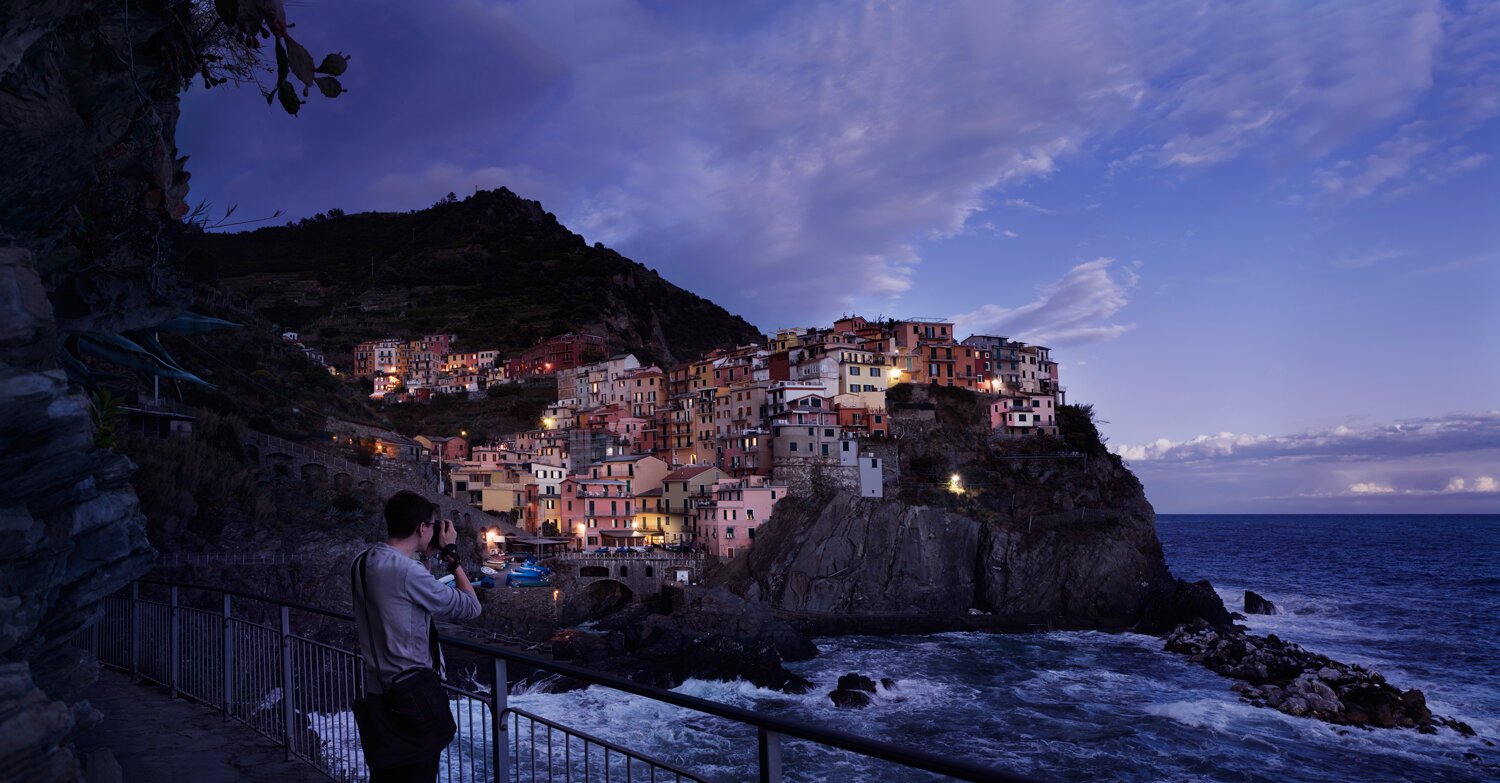 travel night photography manarola bay in Italy - The Photographer_JiriLizler_Hospitality Photographer.jpg