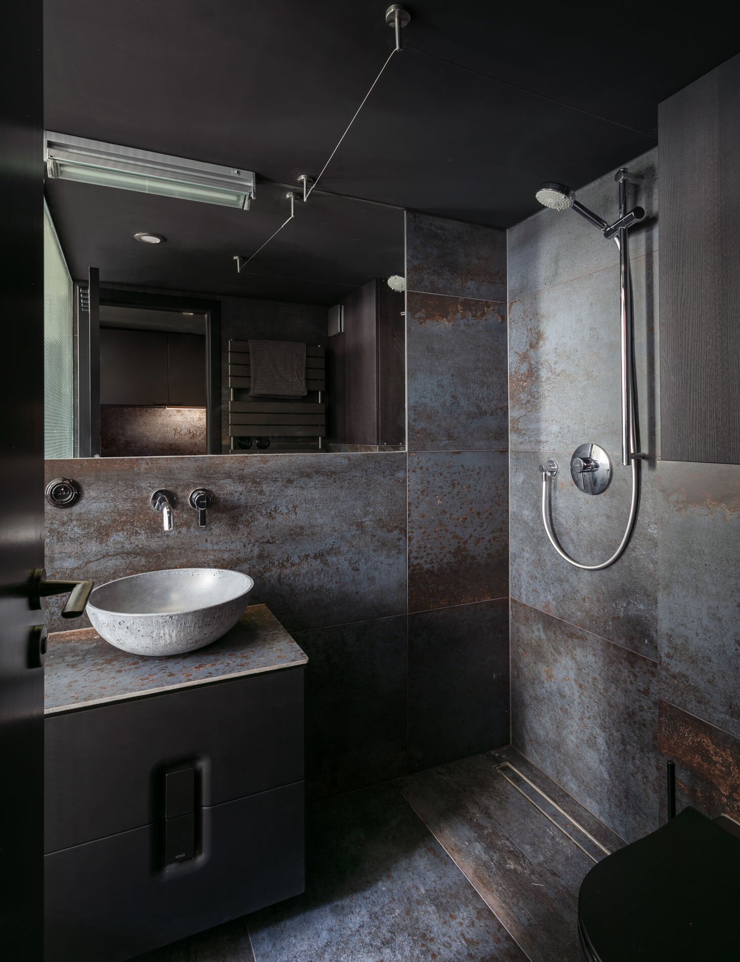 interior photography of apartman bathroom by heidler architect- jirilizler architecture photographer.JPG