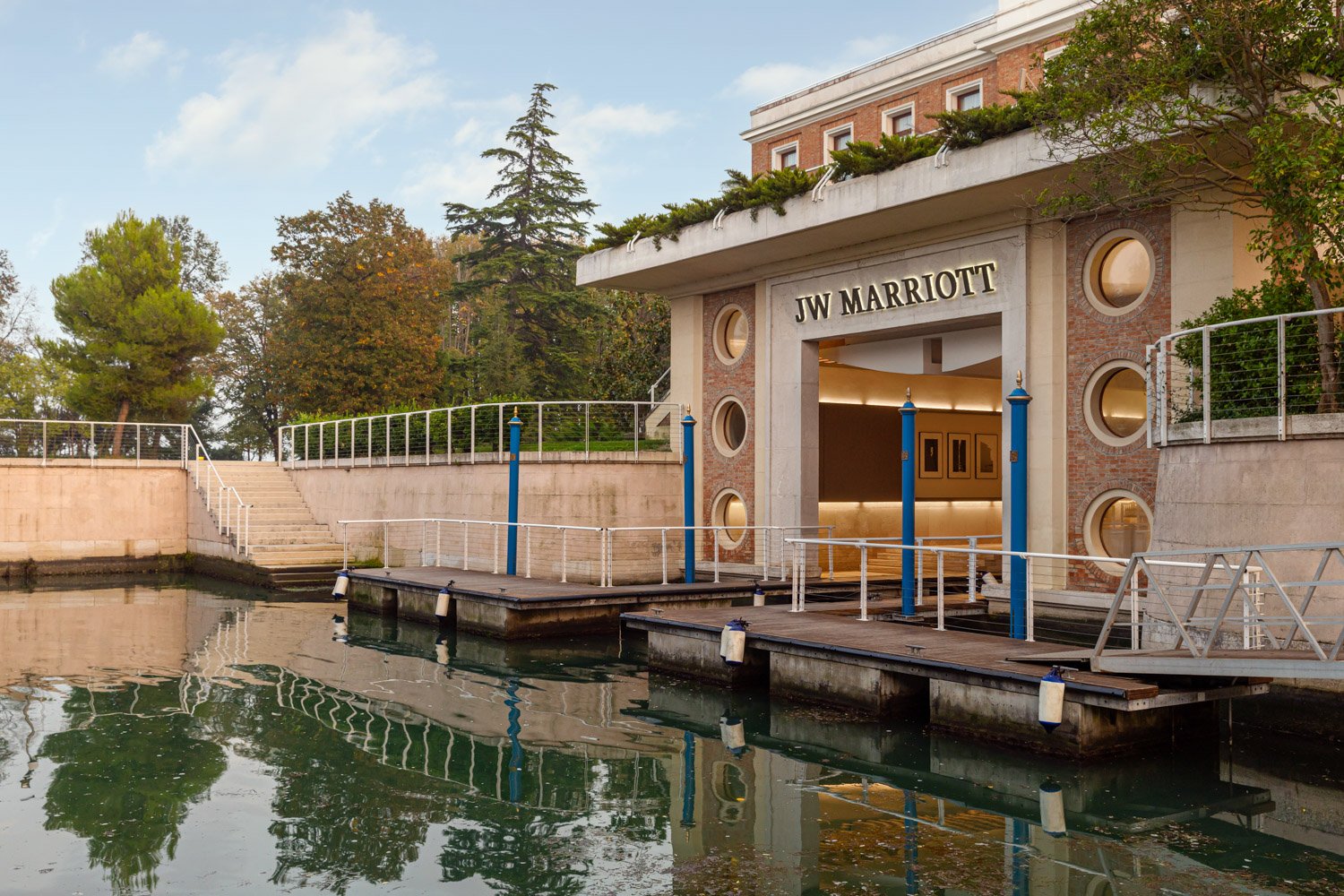 JW Marriott Venice - Dock