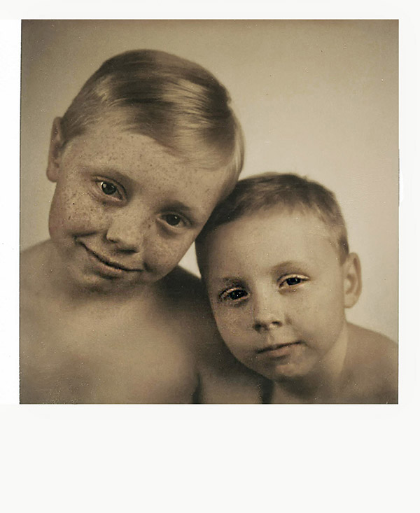 Polaroid 680