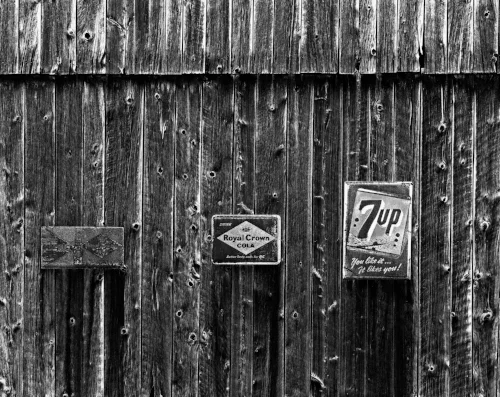 traversesignbarnweb.jpg