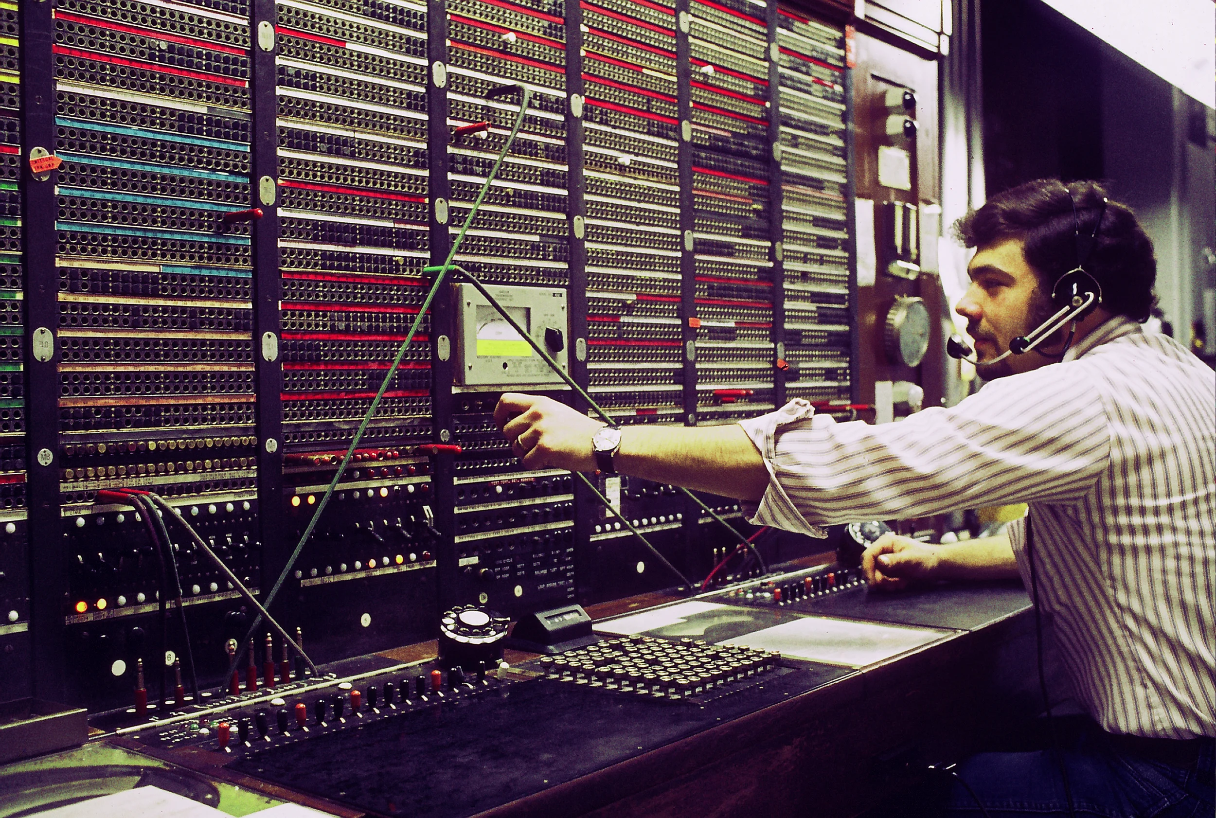 Panel_Office_Typical_OGT-colourbalance-2.jpg