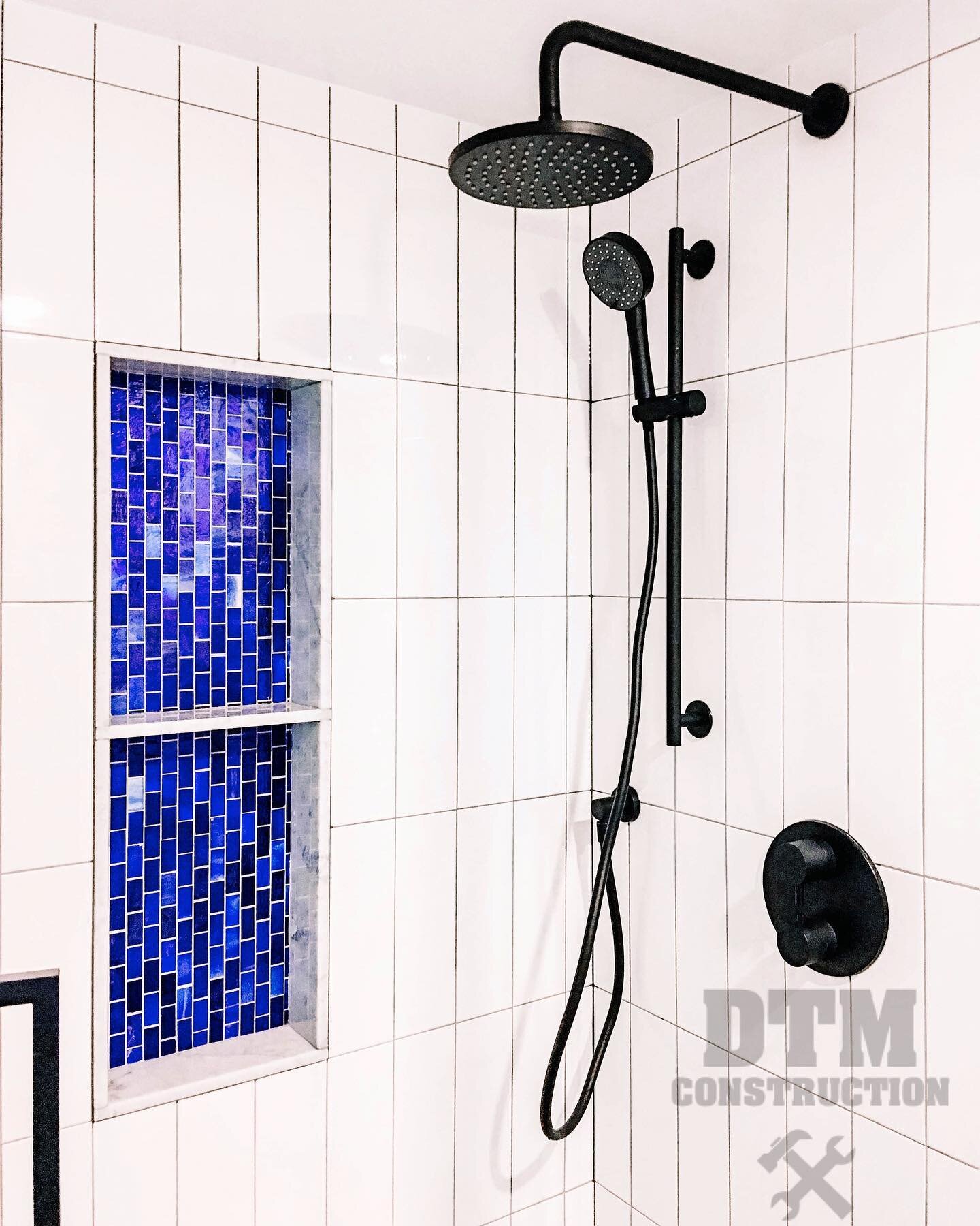 Starting your weekend off right with a splash of colour!💧 ⠀
⠀
#bathroom #bathroomdesign #design #remodel #modernbathroom #dtmconstruction #construction #tile #bath #shower #tub #sink #vanity #bathroomdecor #homedecor #interiordecor #bathroominspo #b