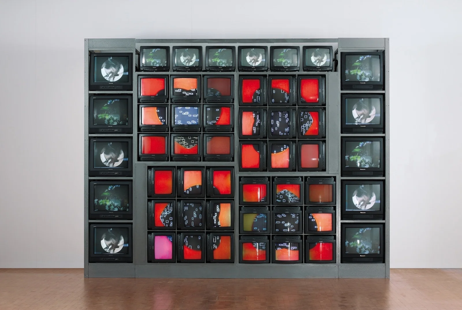 Nam June Paik. Internet Dream , 1994. Credit: ICA Boston