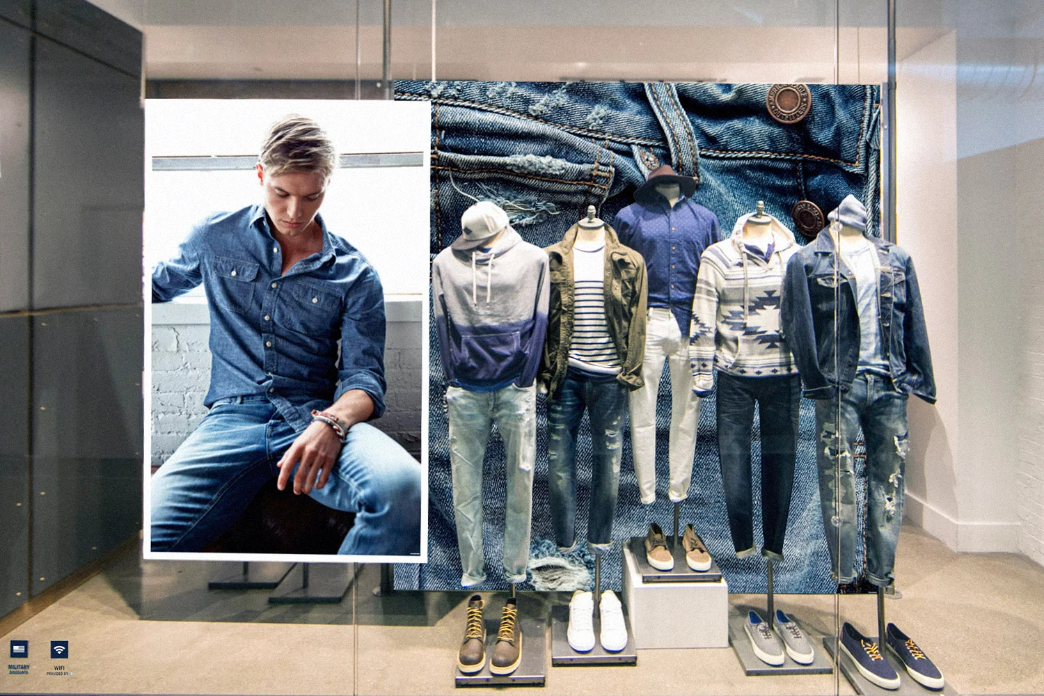 AEO Men's Window Display