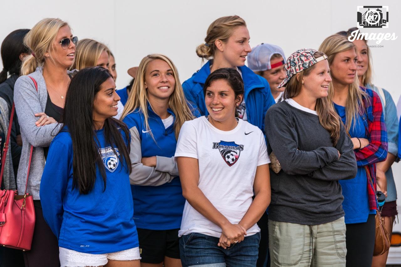Members of the Boston Breakers. Morgan Marlborough, Suzane Pires , Stephanie Verdoia, Moly Pathman, Maddy Evans, Kassey Kallman. 