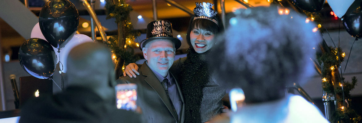 new-years-eve-couple-with-hats.jpg