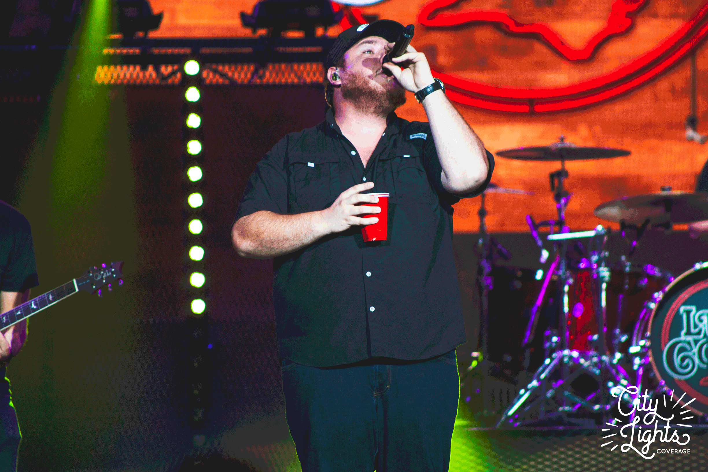 lukecombs_small.gif