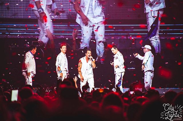❤️New Kids on the Block @nkotb on The Mixtape Tour in Raleigh, NC at @pncarena . [link in bio for more]❤️
&bull;
&bull;
&bull;
&bull;
&bull;
#nkotb #newkidsontheblock #themixtapetour #mixtapetour #donniewahlberg #jordanknight #joeymcintyre #jonathank