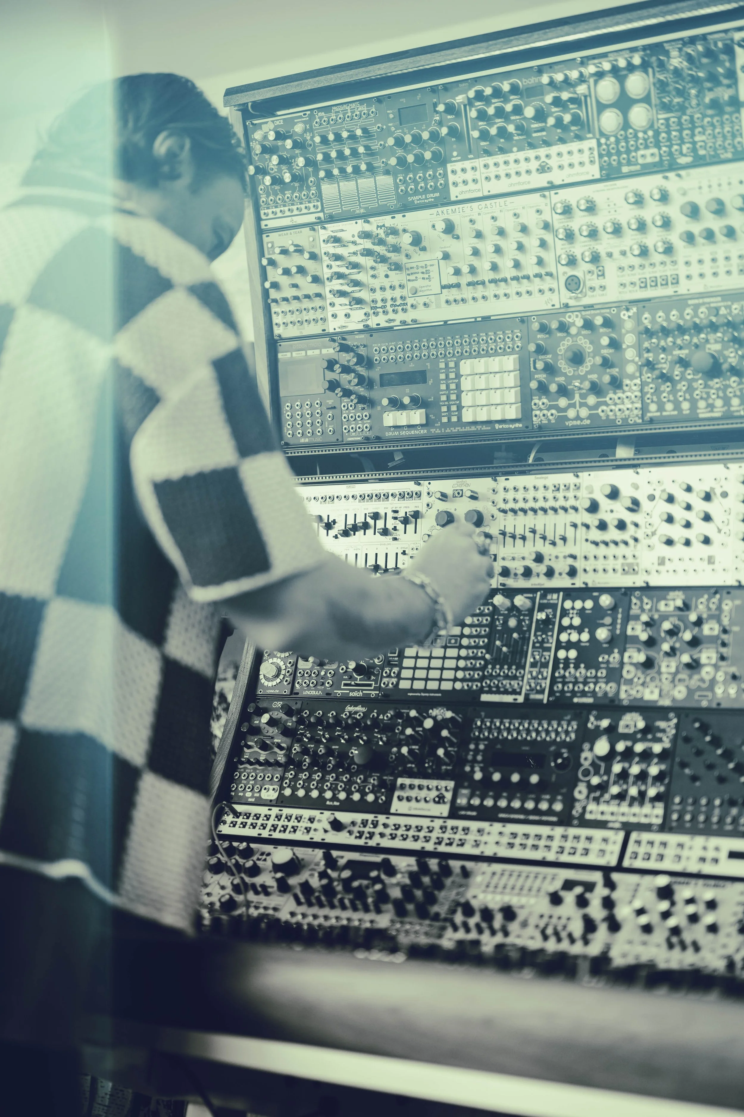 1-010 copy_NIK(5).jpg