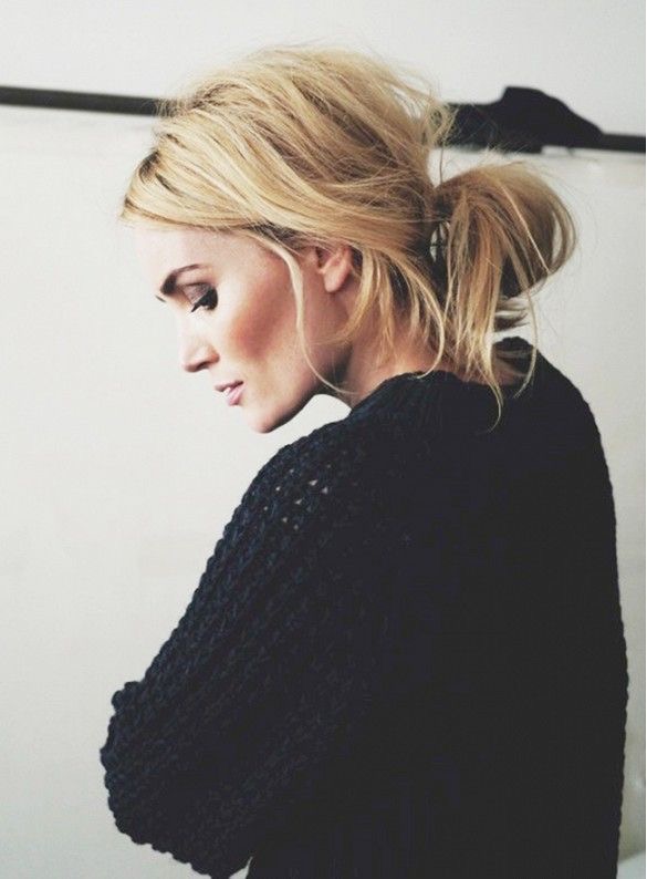 Low bun style (Pinterest). 