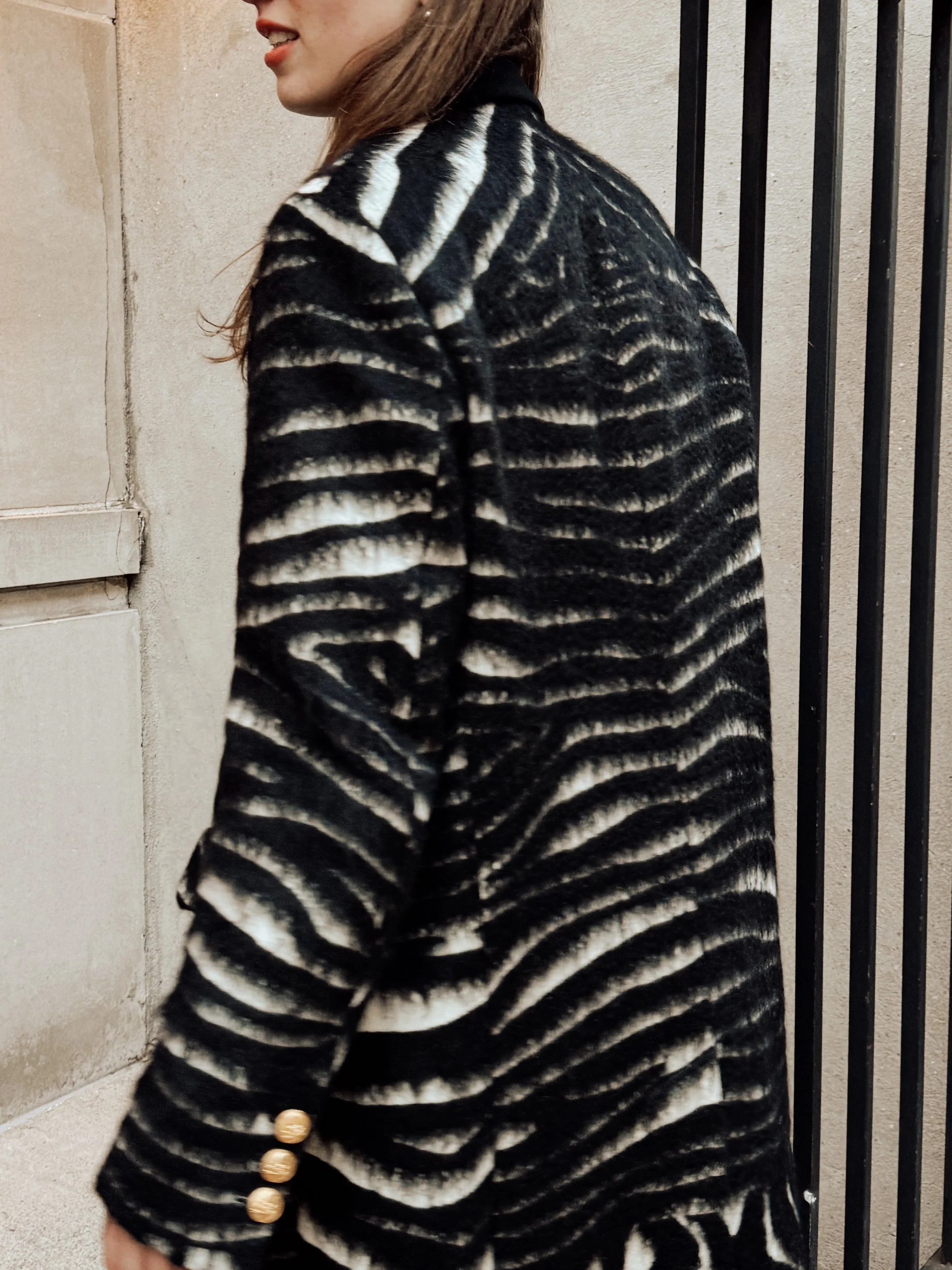 BY HOLLIS OVERCOAT COLLAB