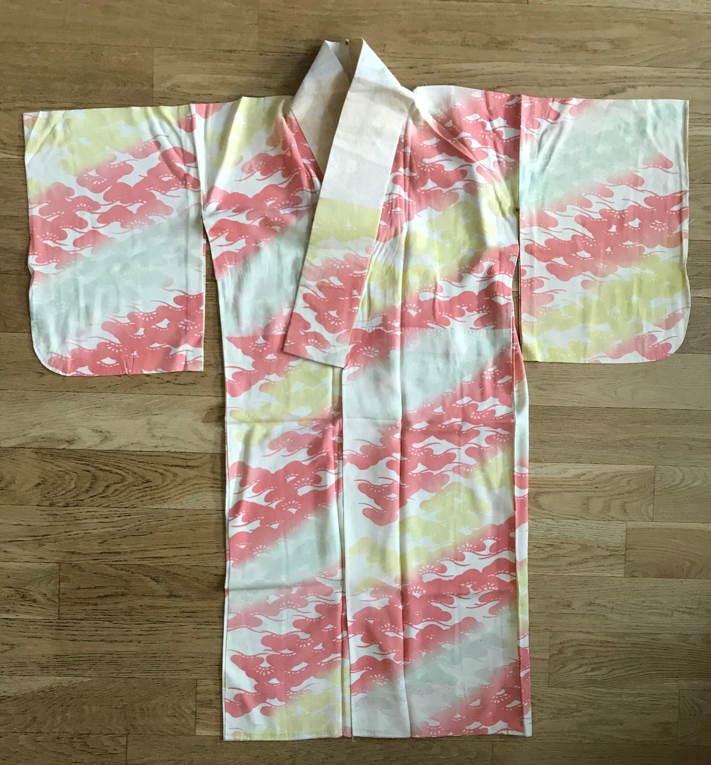 32341D16-4364-40FD-8FD8-6F7AB50E935A